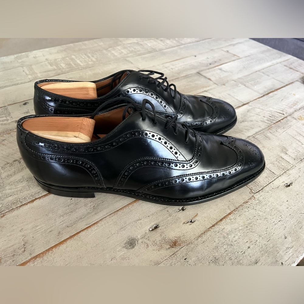Johnston & Murphy size 11 Wingtip